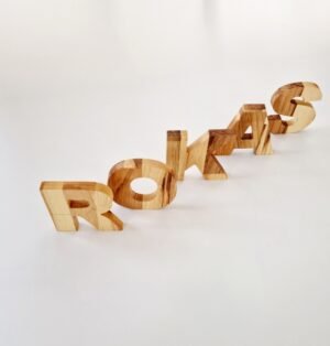 Medinės raidės, kaladėlės, pagaminta Lietuvoje, dovanos idėja vaikui