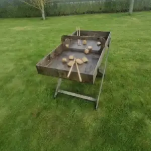 lauko zaidimu gaminimas, lauko zaidimai, mediniai lauko zaidimai, medzio karma, samuraju lazdeles