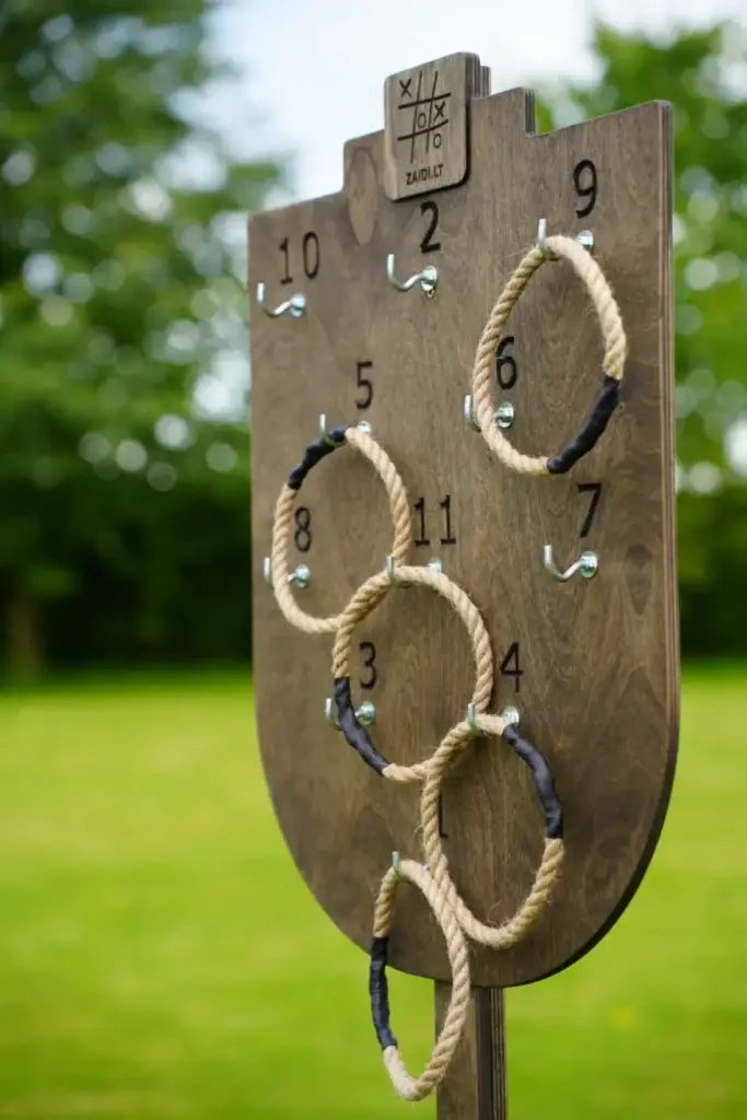 Medinis lauko žaidimas, pagamintas Lietuvoje, aukšta kokybė, galimybe išfrezuoti įmonės logotipą. dovana įmonei