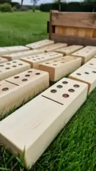 Janga–Domino – medinis žaidimas su logotipu, kalėdinė dovana įmonei