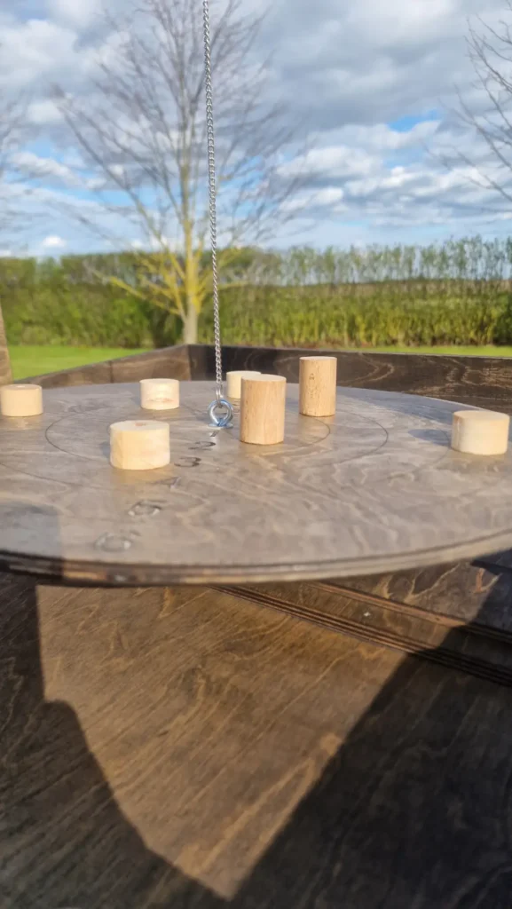 balansinis žaidimas gaminta Lietuvoje – lauko žaidimų gamyba Lietuvoje Medžio karma