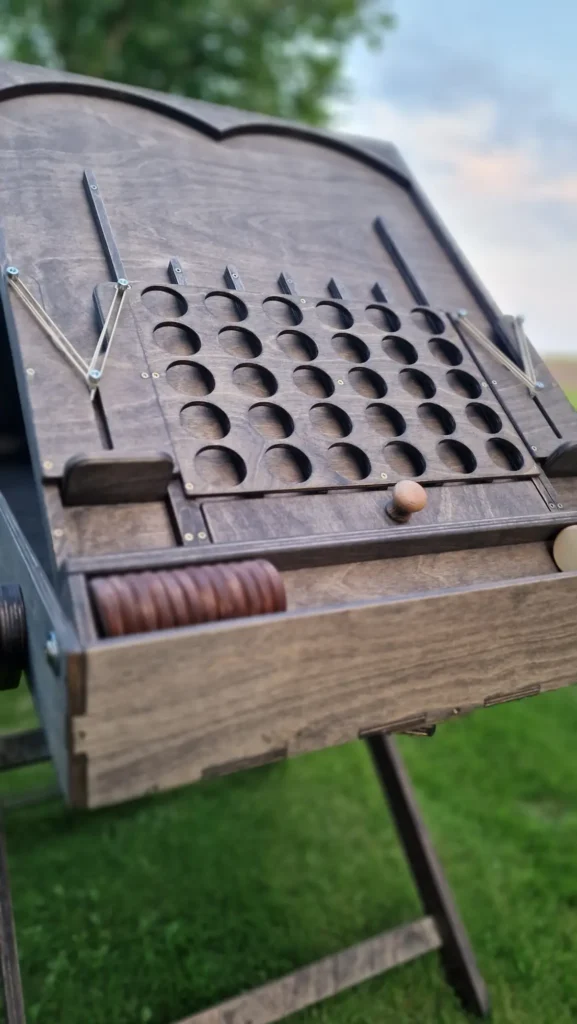 Medinis lauko žaidimas sulankstomas stovelis gaminta Lietuvoje