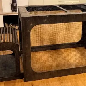 Medžio Karma kojinis futbolas subsoccer – medinis žaidimas sėdint su integruotomis kėdėmis, gaminamas Lietuvoje